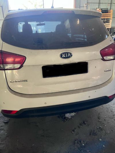 KIA CARENS Csomagtérajtó - Csomagtérajtó
