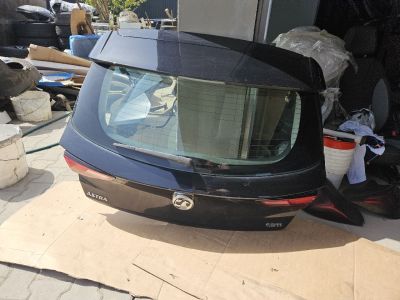 OPEL ASTRA K Csomagtérajtó 7082 