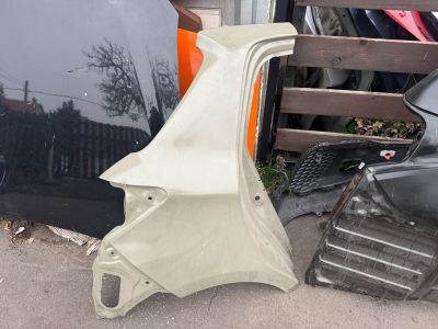 Toyota Yaris 2012- JH sárvédő