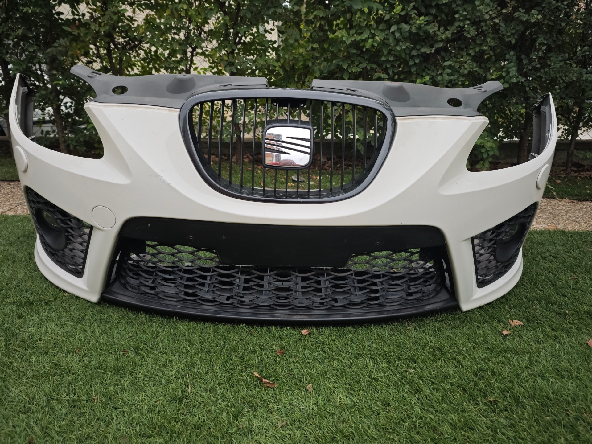 Seat Leon Cupra gyári komplett első lökhárító Fehér LB9A image 4