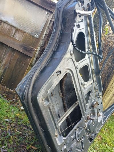 MERCEDES-BENZ 124 lépcsős hátú (W124) Bal hátsó Ajtó (Üres lemez) - 4. kép