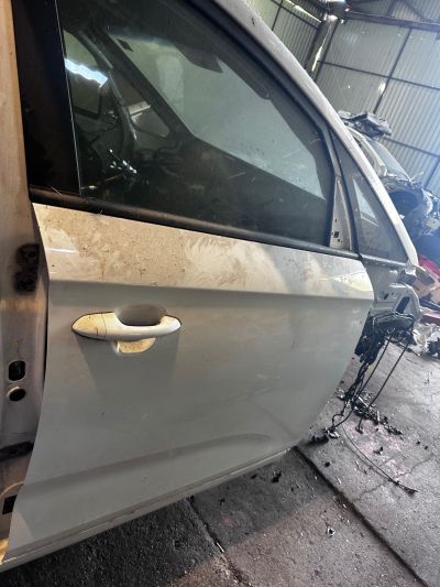 KIA CARENS Jobb első Ajtó (Üres lemez) - Jobb első Ajtó (Üres lemez)