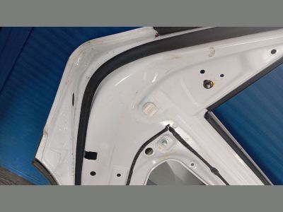 HYUNDAI TUCSON Bal hátsó Ajtó (Üres lemez) - Bal hátsó Ajtó (Üres lemez)