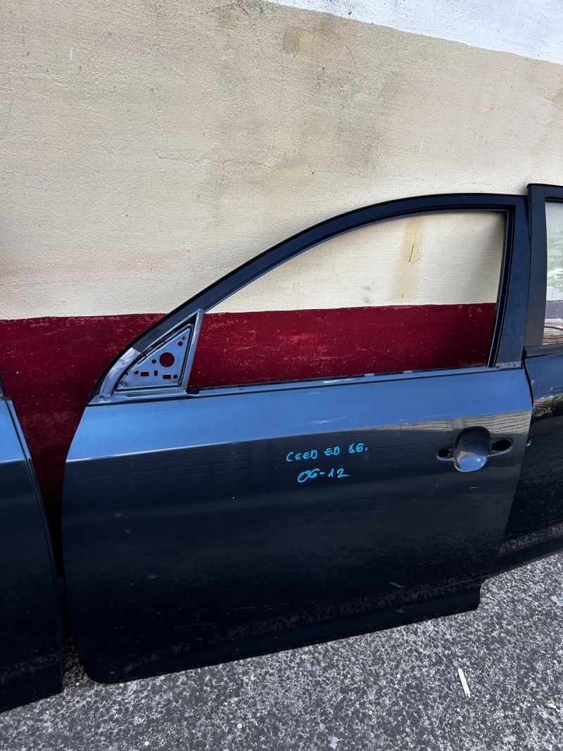 KIA CEE'D SW (ED) Bal első Ajtó (Üres lemez) - Bal első Ajtó (Üres lemez) | EXPO.HU