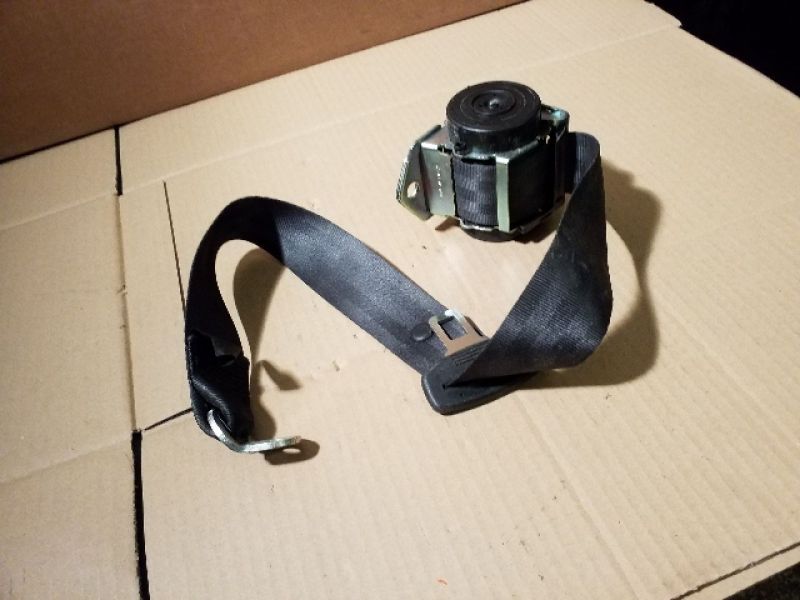 SKODA OCTAVIA II (1Z3) Bal hátsó Biztonsági Öv - Bal hátsó Biztonsági Öv | EXPO.HU