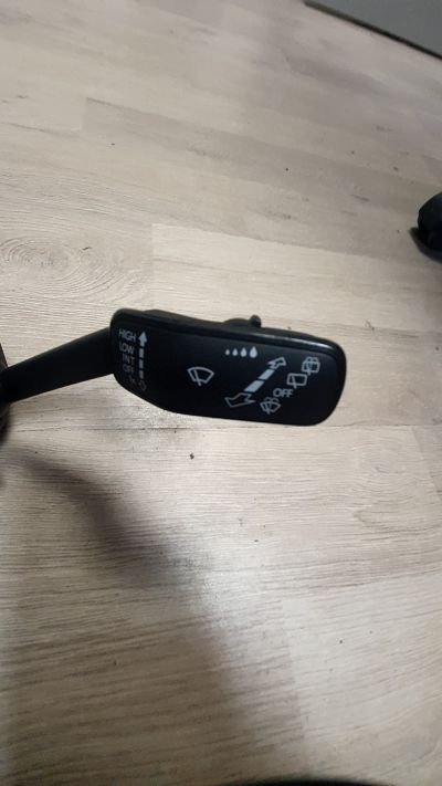 Bajuszkapcsoló  - 3. kép