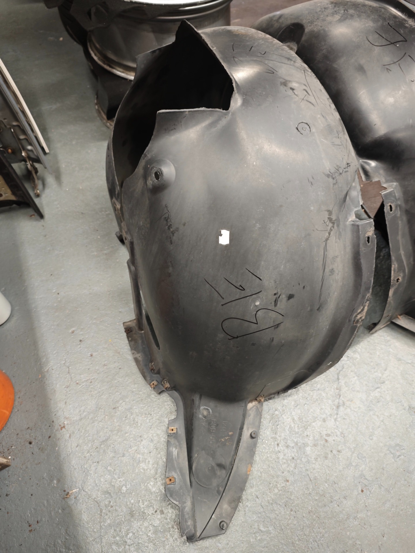 Dobbetétek , gyári első/hátsó